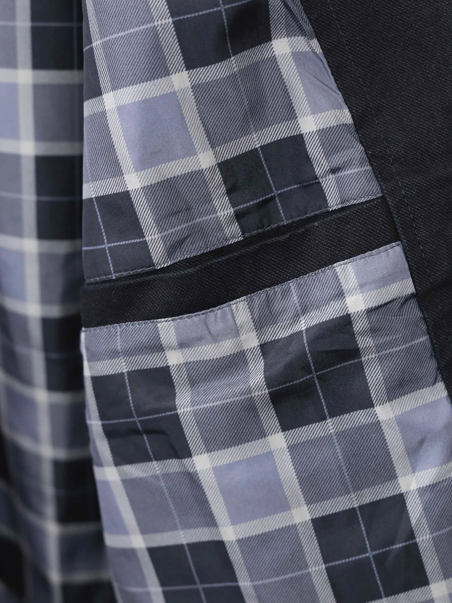Actual shot of black details # P320